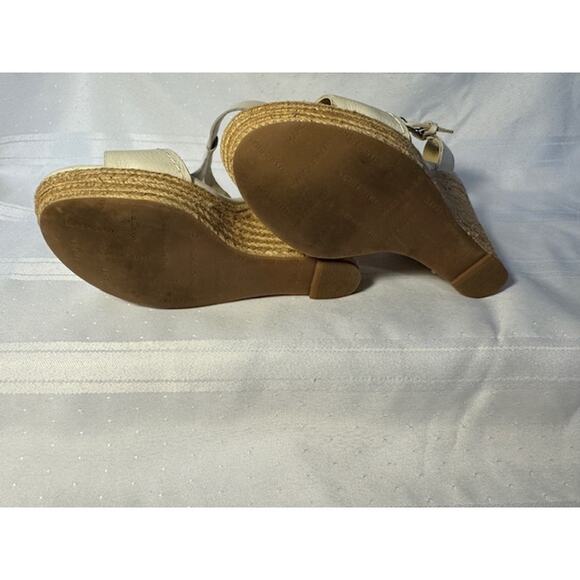 Marc Fisher Cream Leather Espadrille Wedge Sandals Women’s 6.5M Adjustable Strap - Picture 6 of 8